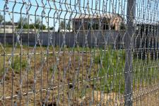 Огородження зі зварної сітки, посилене сіткою колючою Піранья-2х6